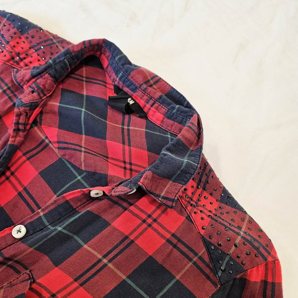 H&M | Rhinestone Flannel - Picture 3 of 9